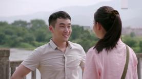 奇葩面包车为了方便竟将座椅全拆卸装运货物